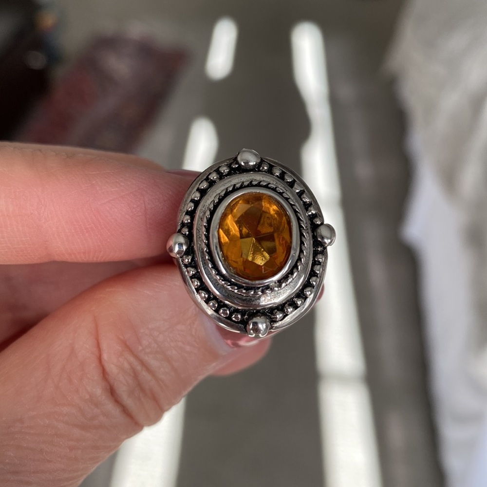 Topaz ring - Picture 2 of 4